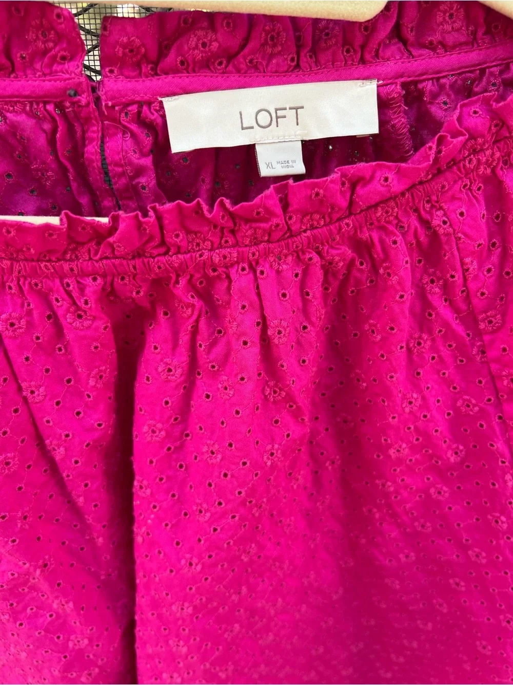 LOFT Women’s Hot Pink Eyelet Puff Sleeve Top